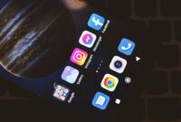 Facebook vs Instagram advertising 2026